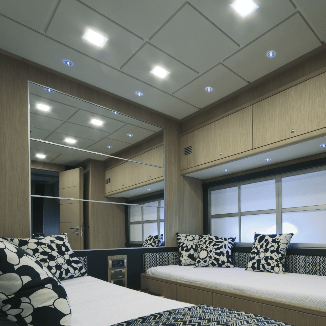 lookup led light hotel