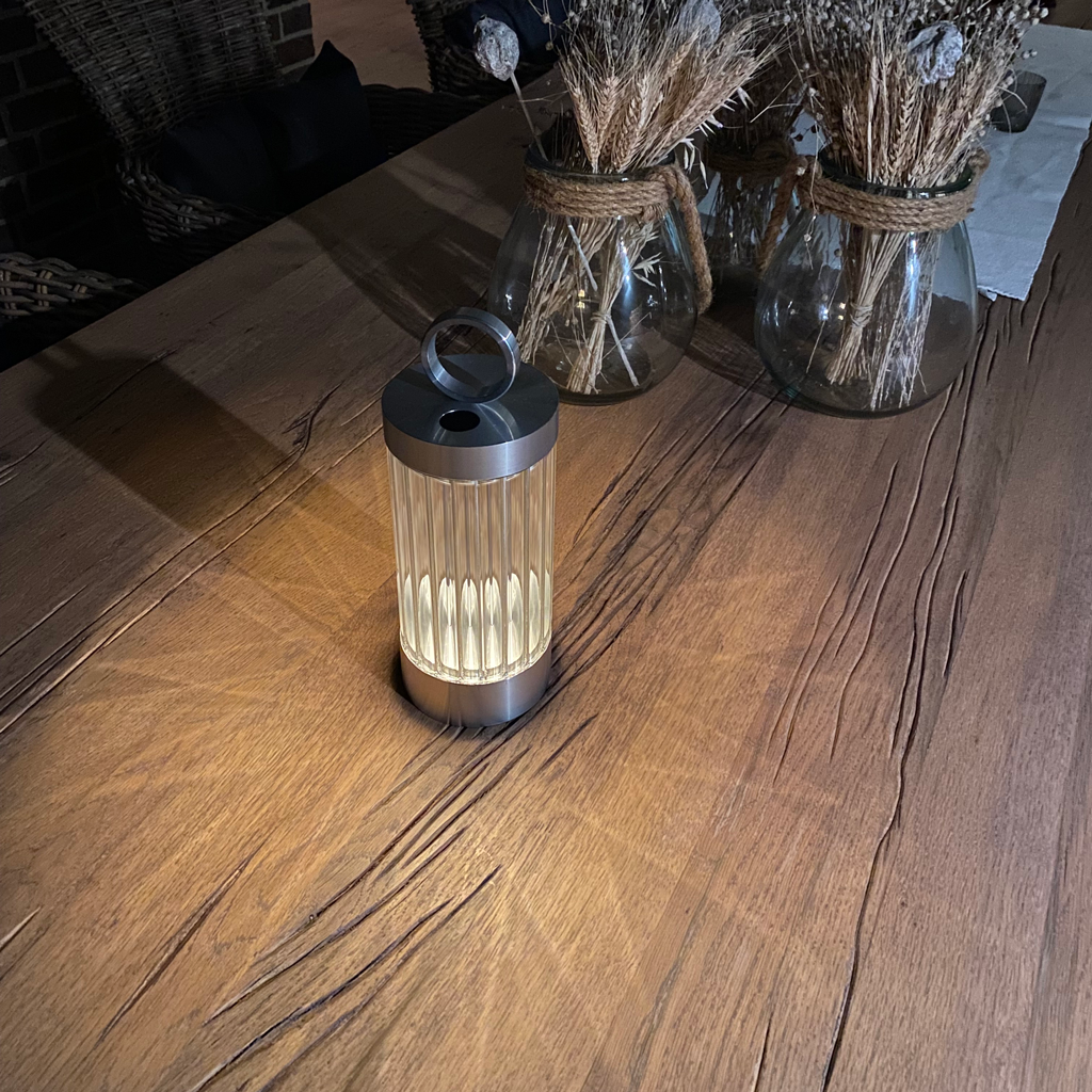 THOA Portable table light